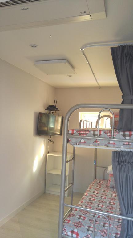 Embassy Guesthouse Itaewon Seul Quarto foto