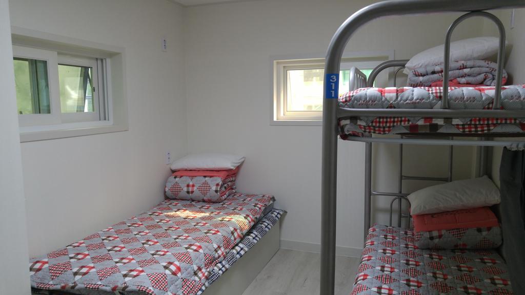 Embassy Guesthouse Itaewon Seul Quarto foto